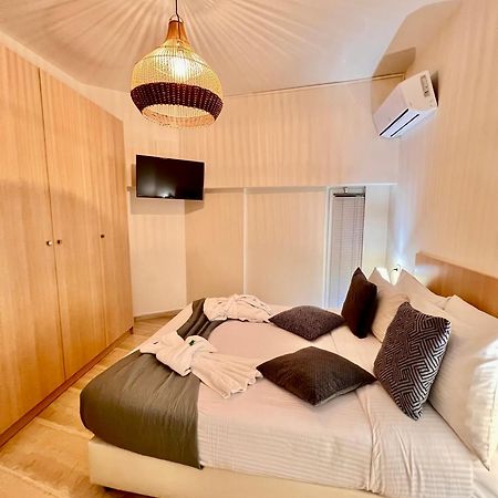 Central Studio Semi-Basement Ираклион Экстерьер фото