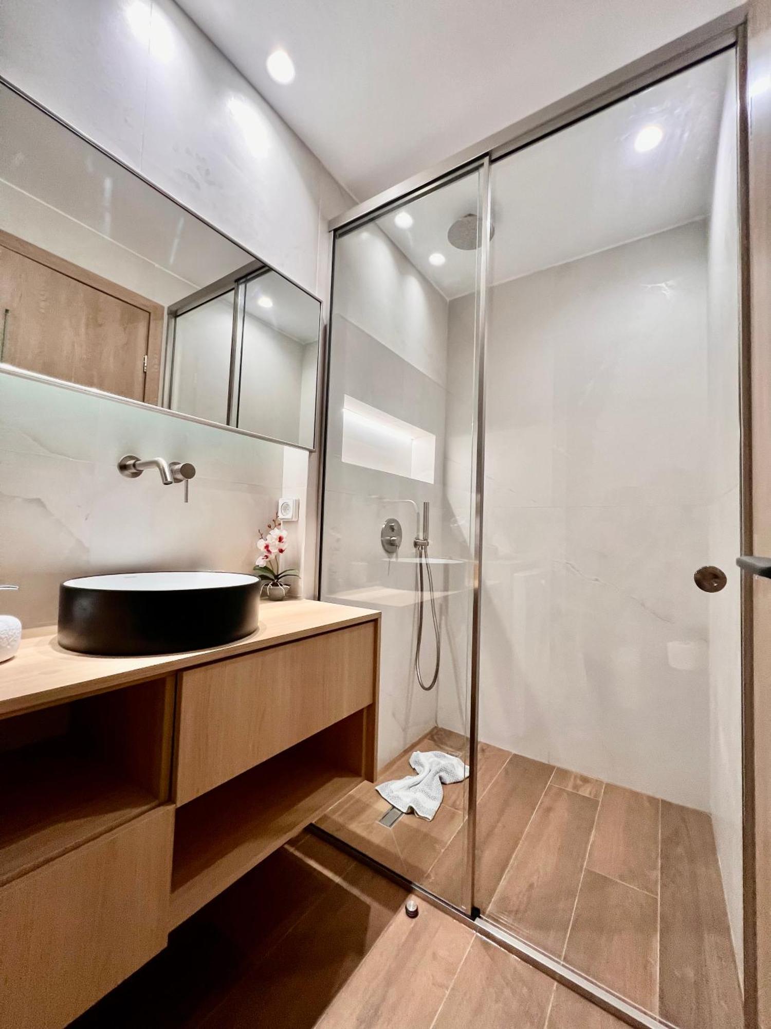 Central Studio Semi-Basement Ираклион Экстерьер фото