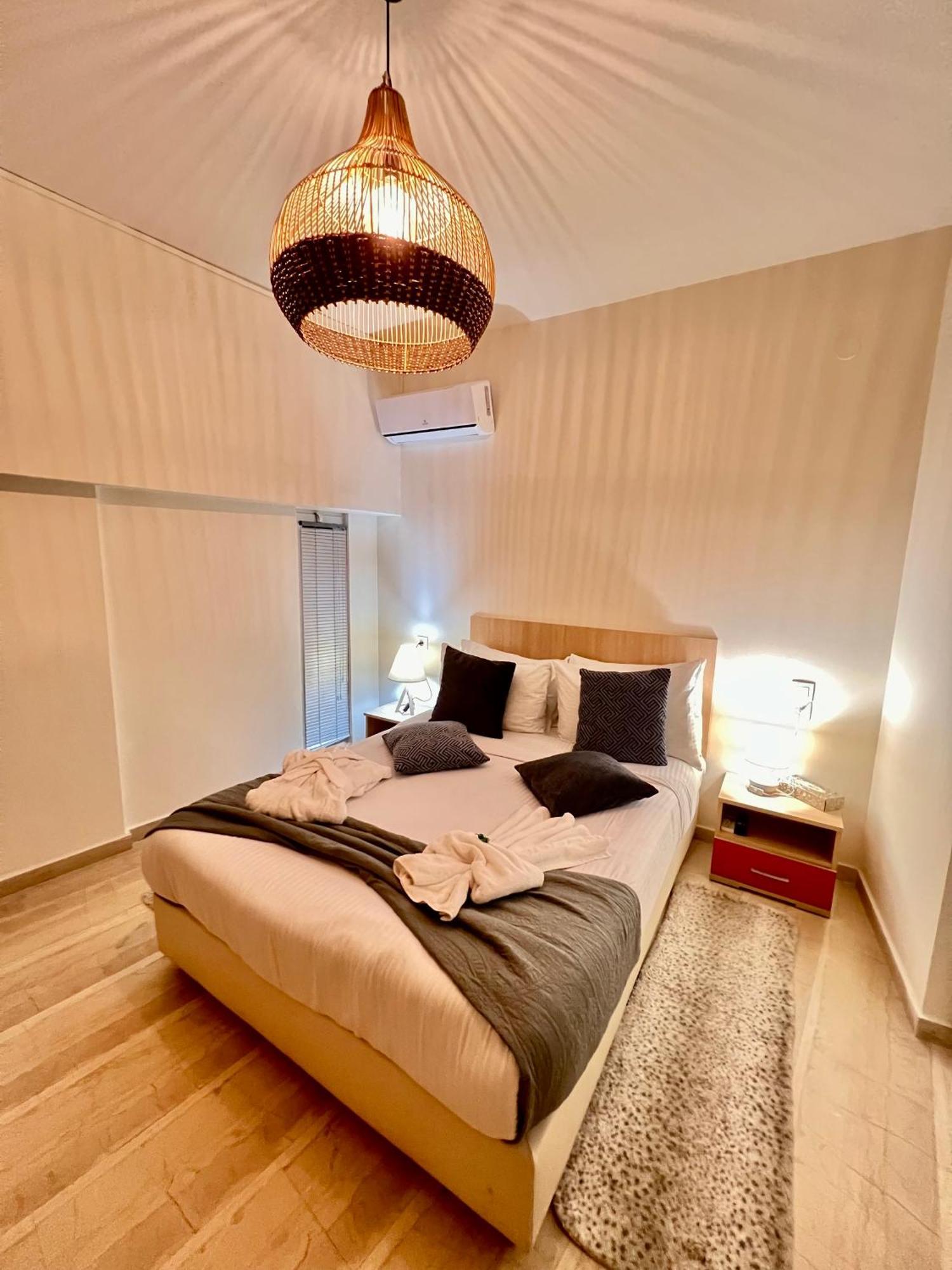Central Studio Semi-Basement Ираклион Экстерьер фото